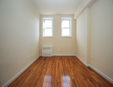 Parsons Blvd Queens, NY 11354, MLS-RD1650-8