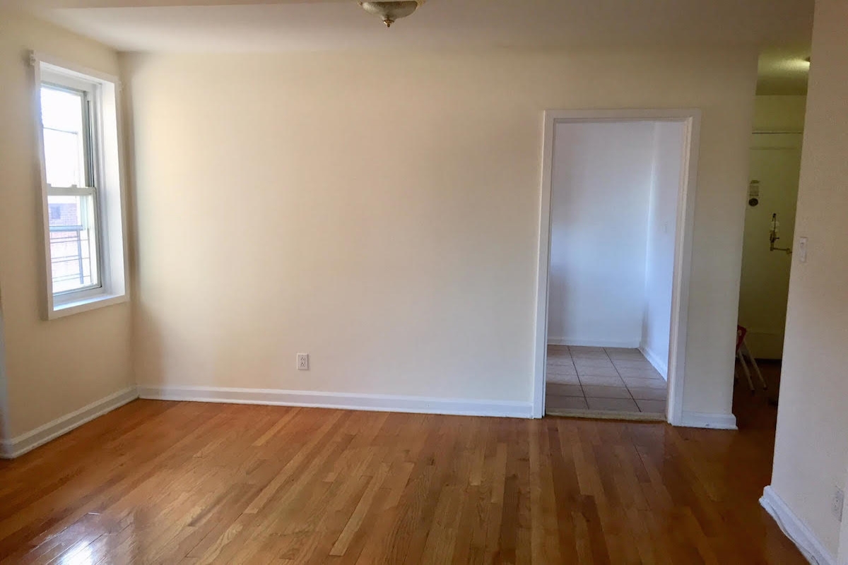 Apartment Avenue  Queens, NY 11415, MLS-RD1672-4