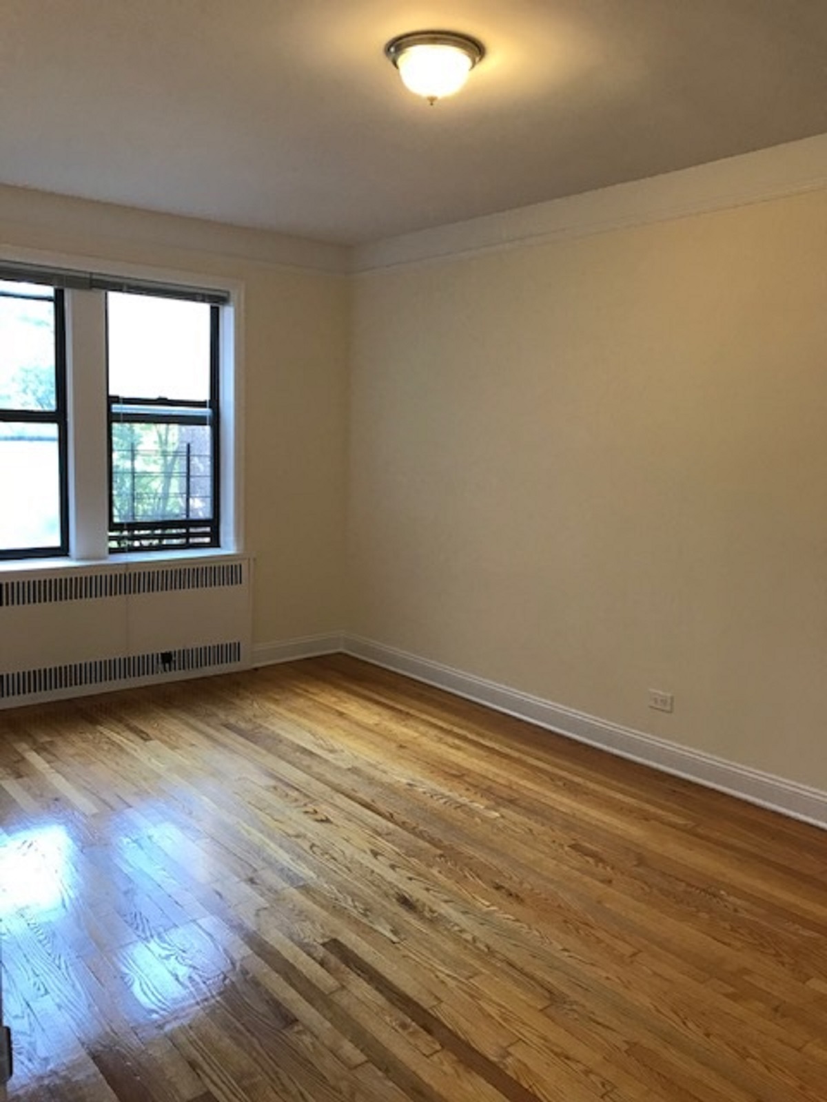 32nd Ave Queens, NY 11377, MLS-RD1859-8