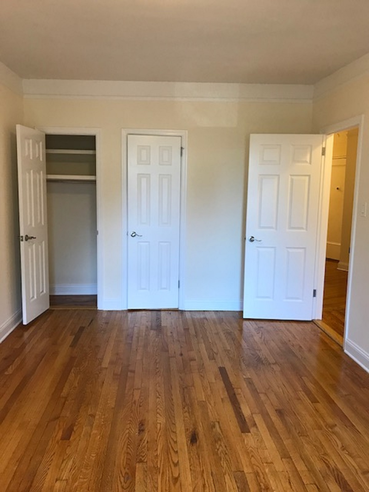 32nd Ave Queens, NY 11377, MLS-RD1859-10