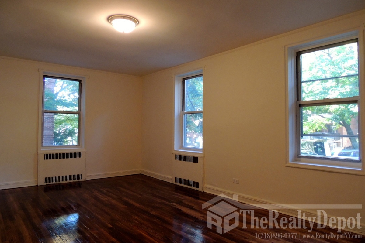 118th St Queens, NY 11415, MLS-RD1864-10