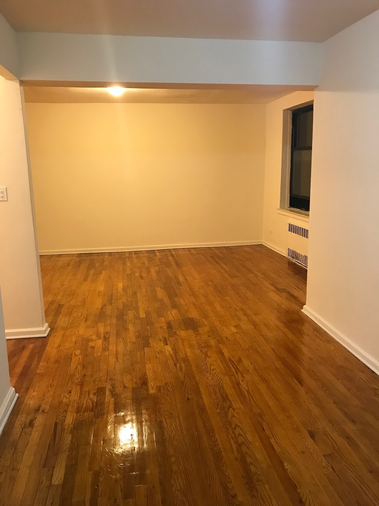 Apartment 77th Avenue  Queens, NY 11364, MLS-RD1888-4