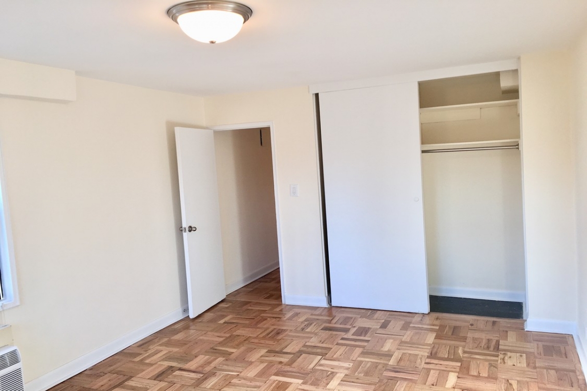 Apartment 83rd Avenue  Queens, NY 11415, MLS-RD1891-8
