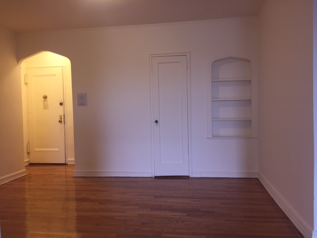 Apartment Elmhurst Avenue  Queens, NY 11373, MLS-RD1904-5