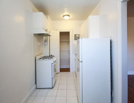 Apartment in Jackson Heights - 80th Street  Queens, NY 11372