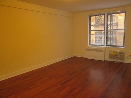 Apartment Crescent Street Queens, NY 11106, MLS-RD1917-4