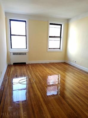 Apartment in Astoria - 30th Road  Queens, NY 11102