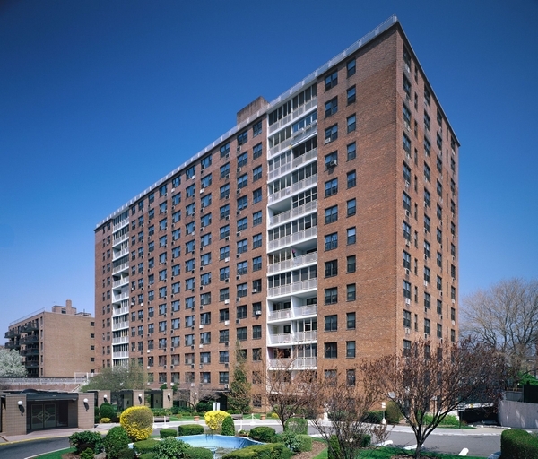 Apartment Saunders Street Queens, NY 11374, MLS-RD1981-2
