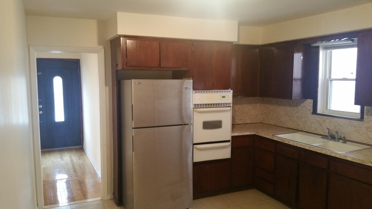 Apartment 62nd Road Queens, NY 11375, MLS-RD2143-2