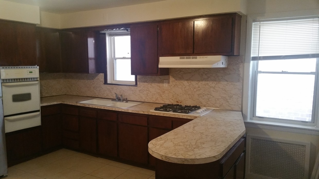 Apartment 62nd Road Queens, NY 11375, MLS-RD2143-3