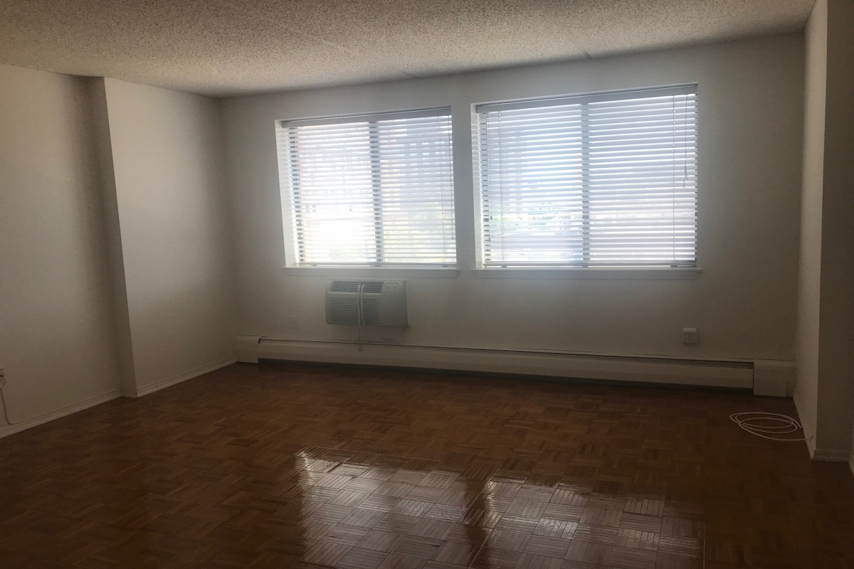 Apartment 31st Drive  Queens, NY 11106, MLS-RD2154-3