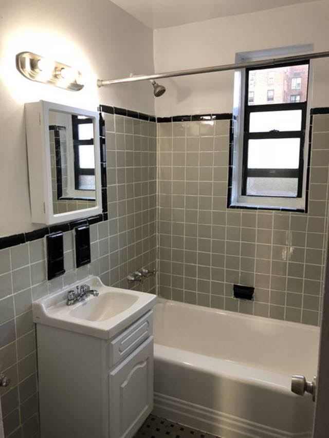Apartment 64th Avenue  Queens, NY 11374, MLS-RD2192-4