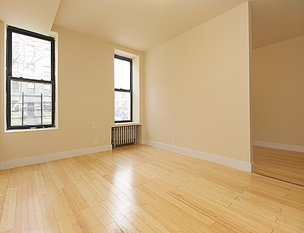 Apartment Metropolitan Avenue  Queens, NY 11415, MLS-RD2236-2