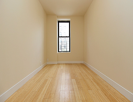 Apartment Metropolitan Avenue  Queens, NY 11415, MLS-RD2236-3