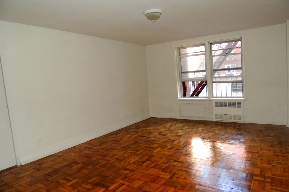 Apartment For Rent in Flushing, Queens, NY 11354  ID RD2383