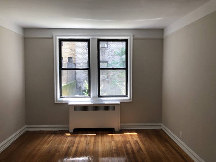 Apartment 30th Road Queens, NY 11102, MLS-RD2398-6