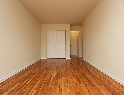 Apartment 35th Avenue  Queens, NY 11354, MLS-RD2436-2