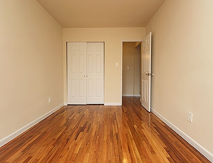 Apartment 35th Avenue  Queens, NY 11354, MLS-RD2436-5