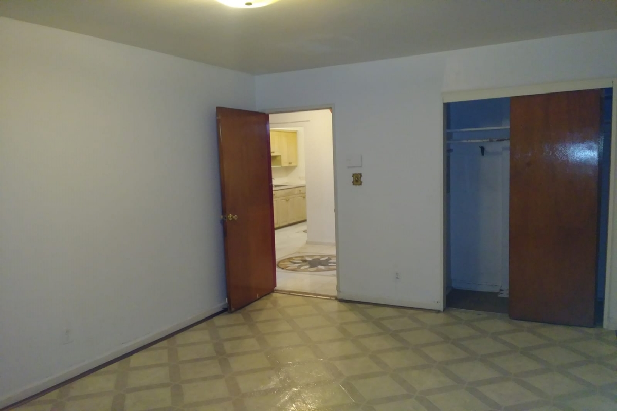 Apartment 207th Street Queens, NY 11364, MLS-RD2515-8