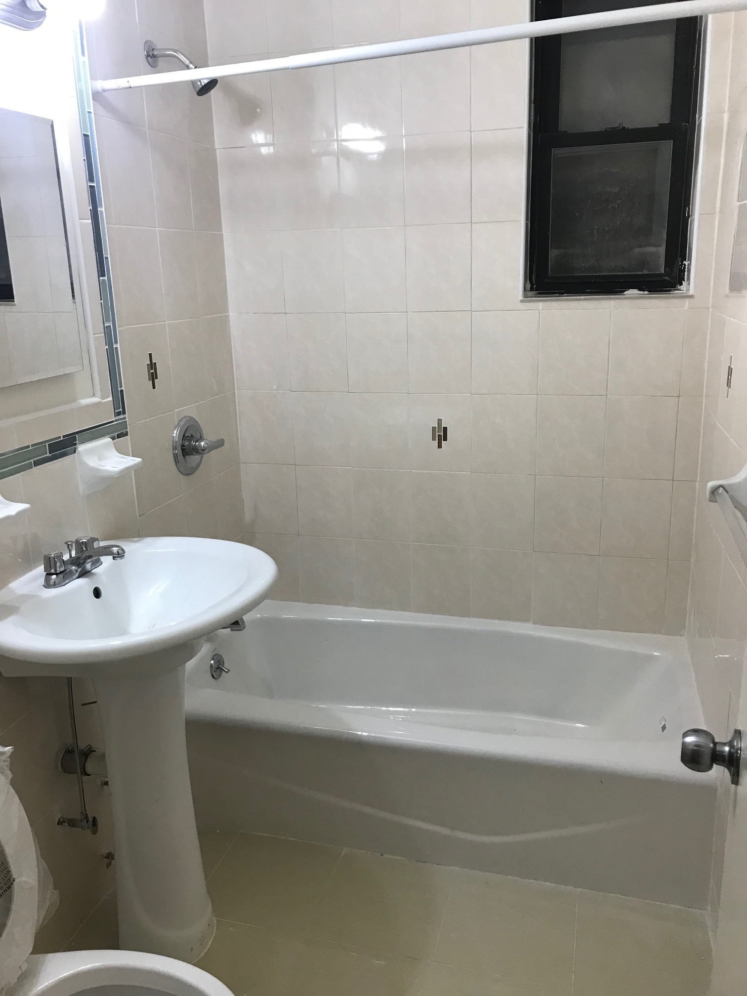 Apartment 77th Avenue  Queens, NY 11364, MLS-RD2643-2