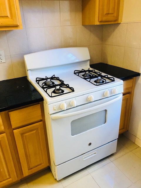 Apartment 139th Street  Queens, NY 11435, MLS-RD2735-4