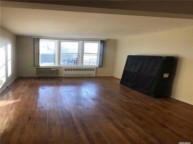 Coop Alderton Street  Queens, NY 11374, MLS-RD2762-5