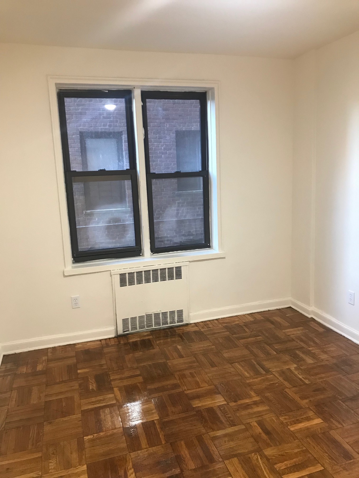Apartment Wetherole Street  Queens, NY 11374, MLS-RD2805-7