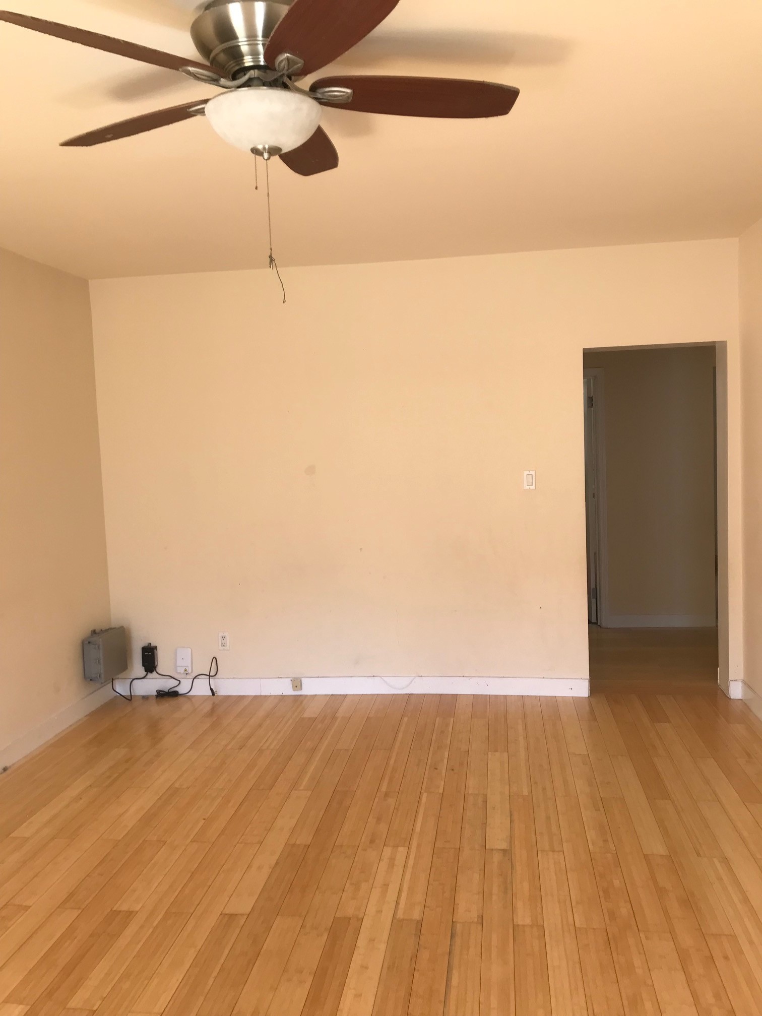 Apartment Metropolitan Ave  Queens, NY 11415, MLS-RD2806-8