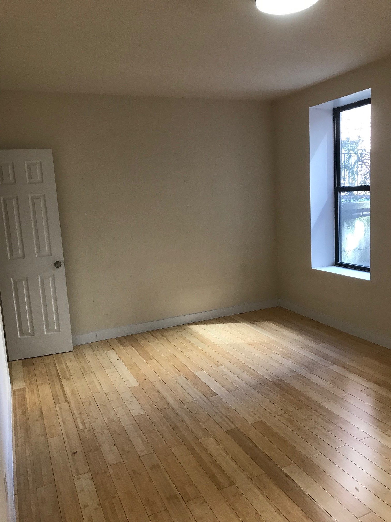 Apartment Metropolitan Ave  Queens, NY 11415, MLS-RD2806-11