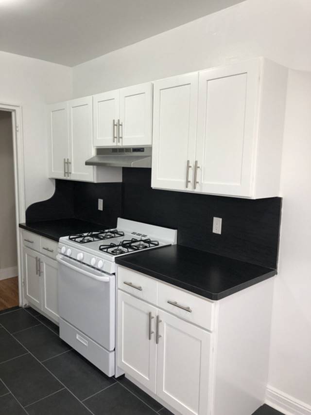 Apartment Hampton Street Queens, NY 11373, MLS-RD2858-15
