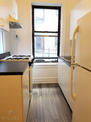 Apartment in Sunnyside - 44th Street  Queens, NY 11104