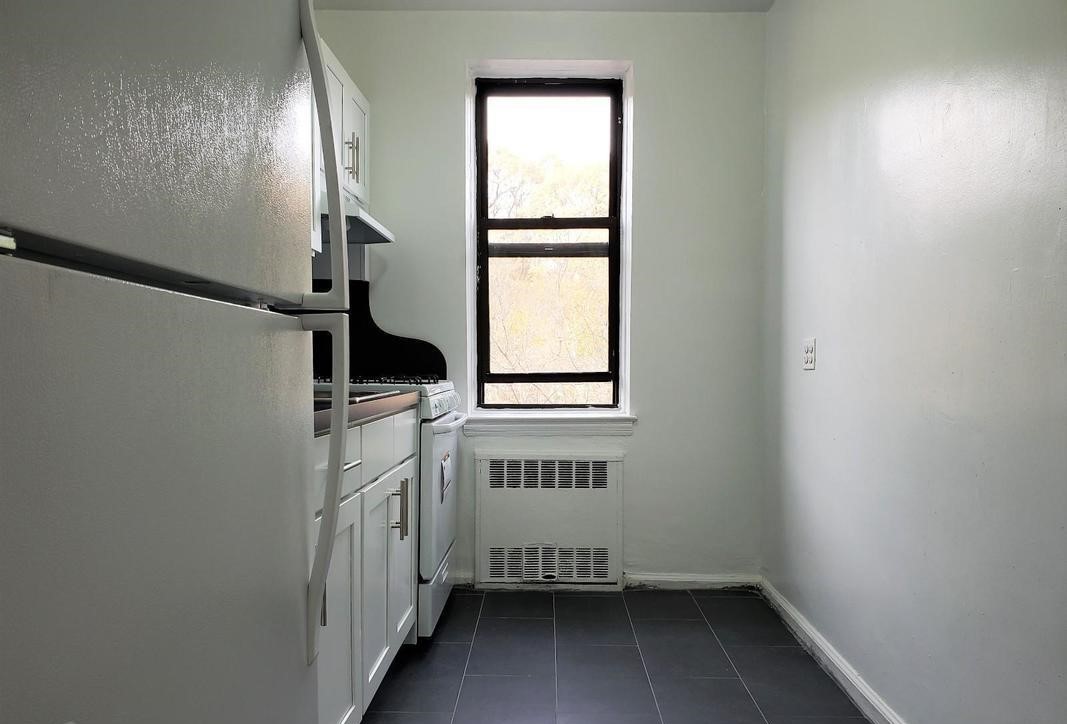 Apartment Park Lane South  Queens, NY 11421, MLS-RD2876-4
