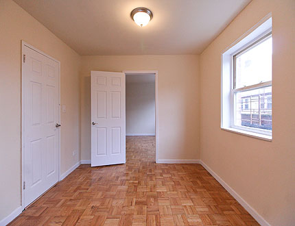 34th Avenue Queens, NY 11354, MLS-RD2914-6