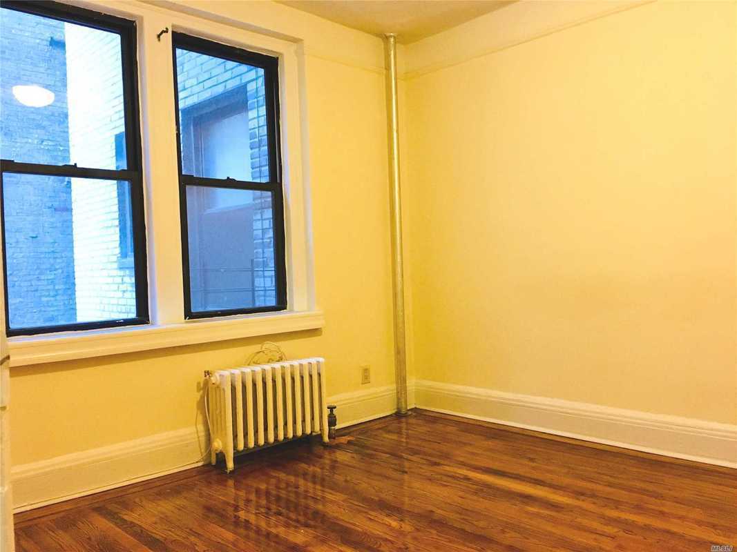 Apartment 40th Street Queens, NY 11104, MLS-RD2919-4