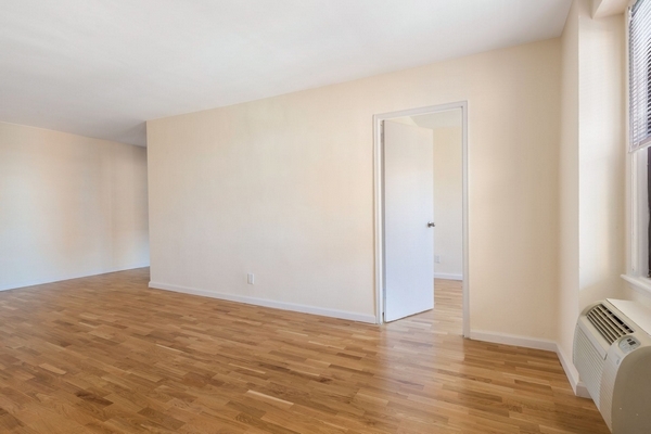 Apartment 57th Avenue Queens, NY 11368, MLS-RD2923-3