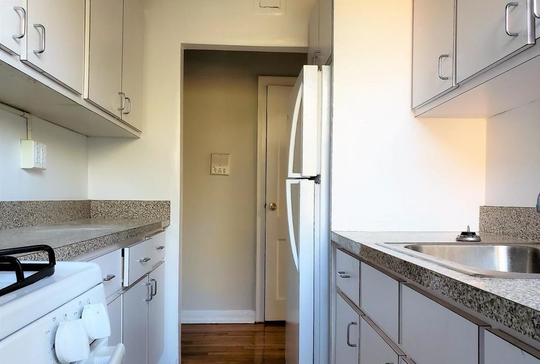 Apartment 47th Street Queens, NY 11104, MLS-RD2931-2