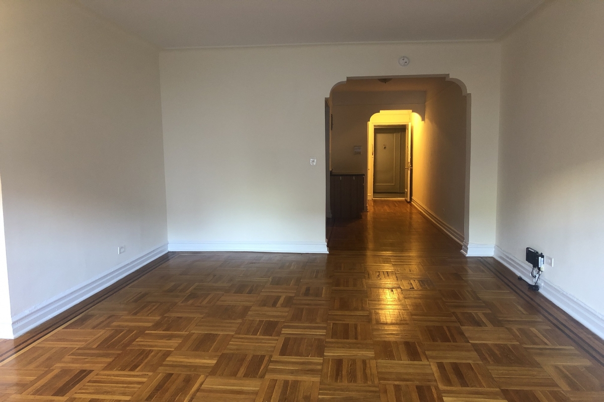 Apartment 76th Road  Queens, NY 11375, MLS-RD2932-4