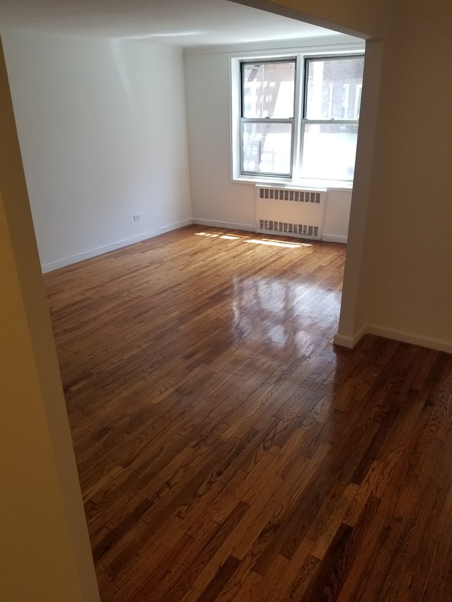 Apartment Yellowstone Blvd  Queens, NY 11375, MLS-RD2989-4