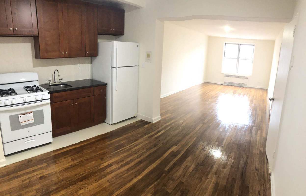 Apartment in East Elmhurst - 80th Street  Queens, NY 11373