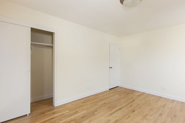 Apartment 38th Street Queens, NY 11101, MLS-RD3104-4