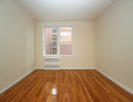 Apartment Parsons Blvd  Queens, NY 11354, MLS-RD3169-2