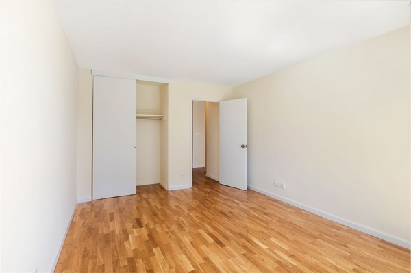 Apartment 57th Avenue Queens, NY 11368, MLS-RD3185-3