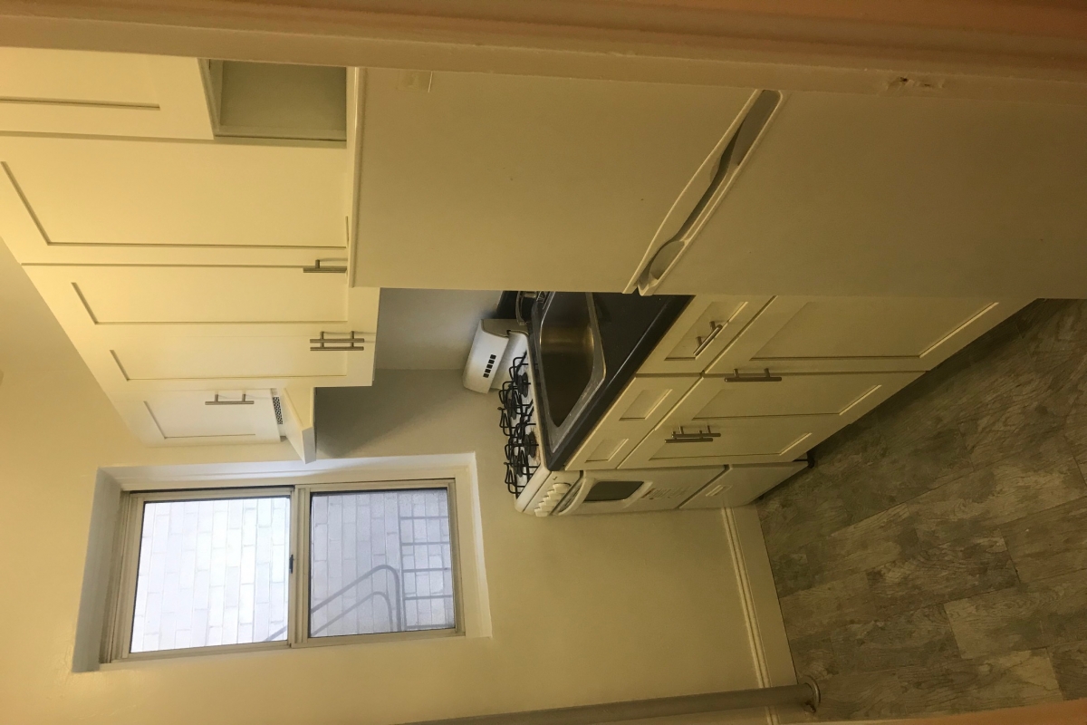 Apartment in Forest Hills - 72nd Avenue  Queens, NY 11375
