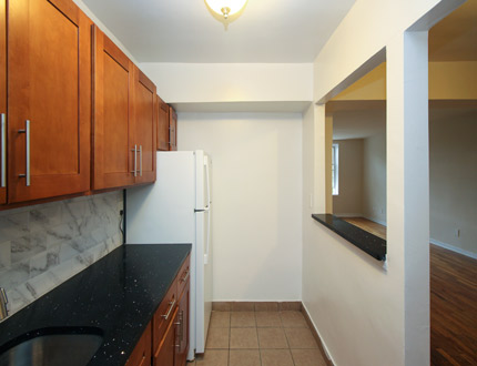 Apartment in Woodside - 68th Street  Queens, NY 11377