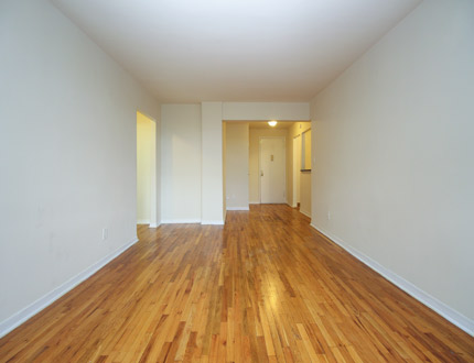 Apartment 68th Street  Queens, NY 11377, MLS-RD3198-4
