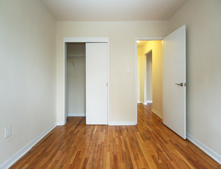 Apartment 68th Street  Queens, NY 11377, MLS-RD3198-6