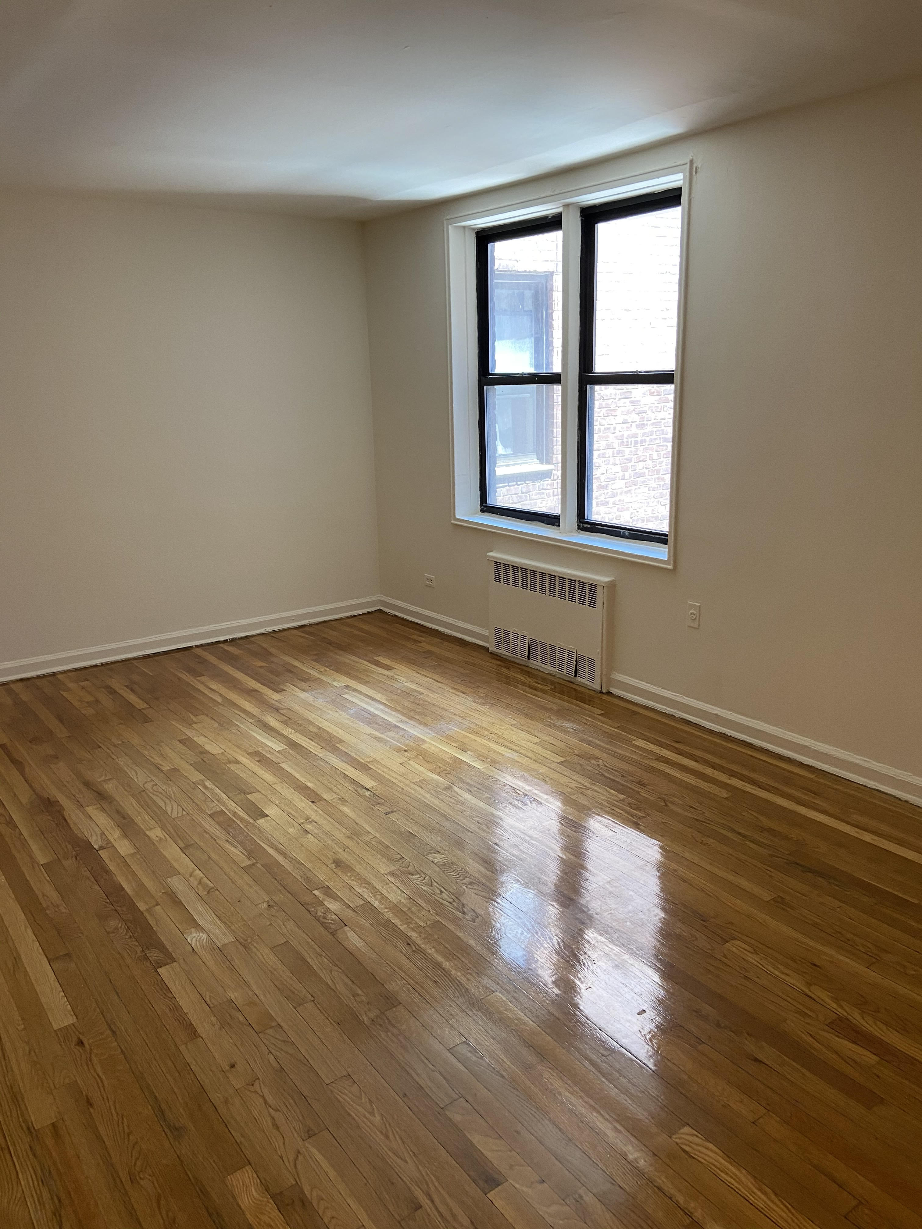 Apartment 66th Avenue  Queens, NY 11374, MLS-RD3241-4