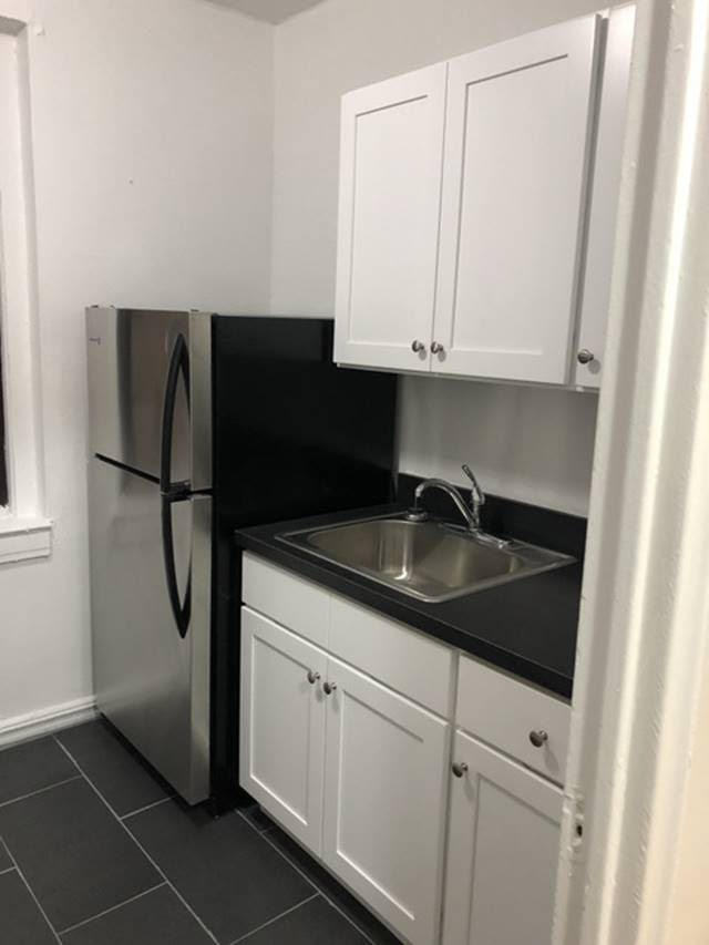 Apartment in East Elmhurst - Elmhurst Avenue  Queens, NY 11373