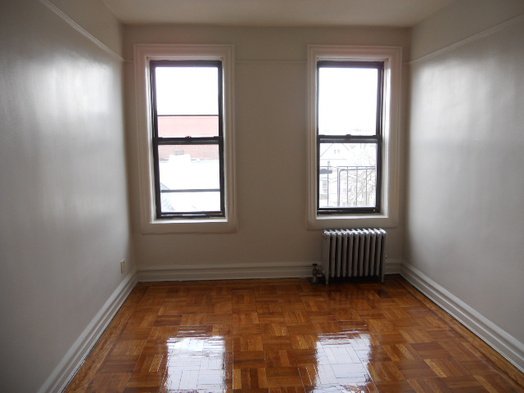 Apartment in Woodhaven - 88th Street  Queens, NY 11421