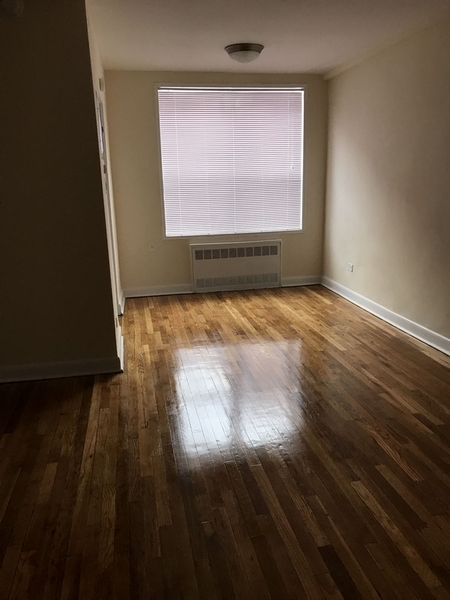 Apartment in Forest Hills - 62nd Road  Queens, NY 11375